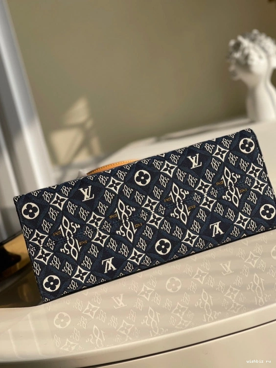 WIS MM VUITTON LOUIS ONTHEGO 0720